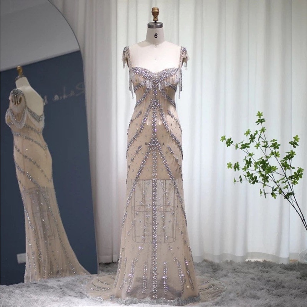 BRAND NEW NEVER WORN Beautiful Crystal Mesh Dress